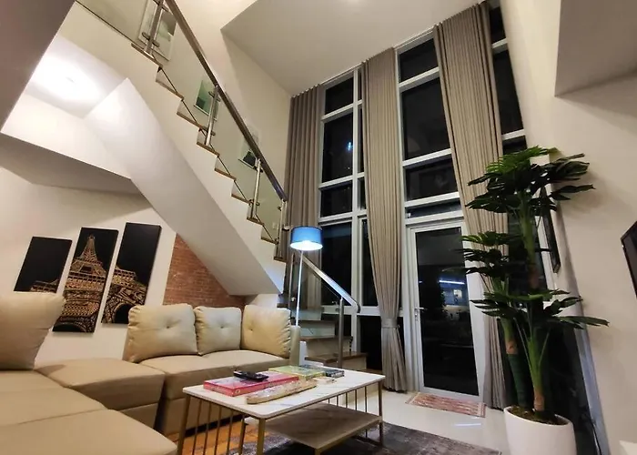 A2j Luxury 3br Near Uptown Mall Bgc Taguig *
