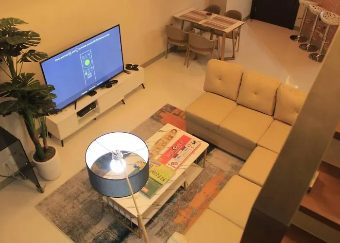 A2j Luxury 3br Near Uptown Mall Bgc Taguig *