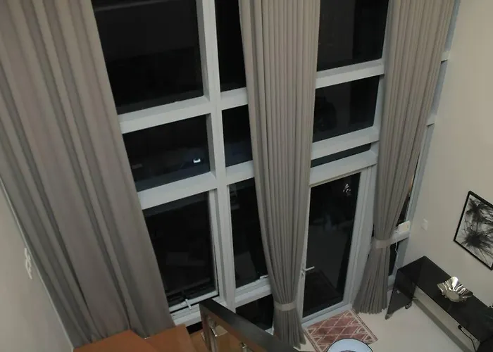 A2j Luxury 3br Near Uptown Mall Bgc Taguig *
